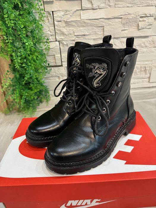 Дамски кожени боти