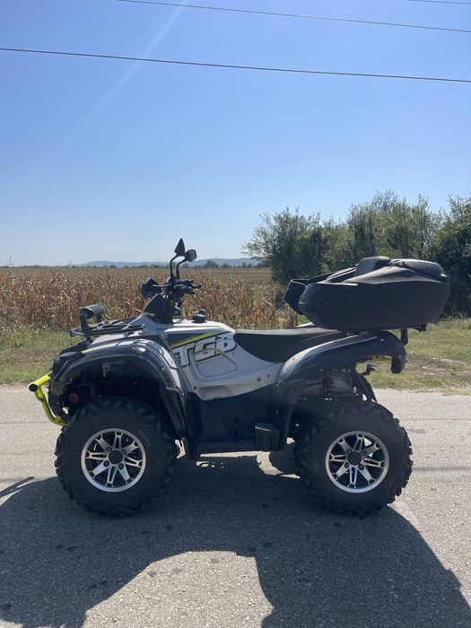 Vând atv Blade 550