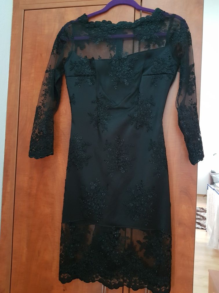 Rochie din dantela eleganta