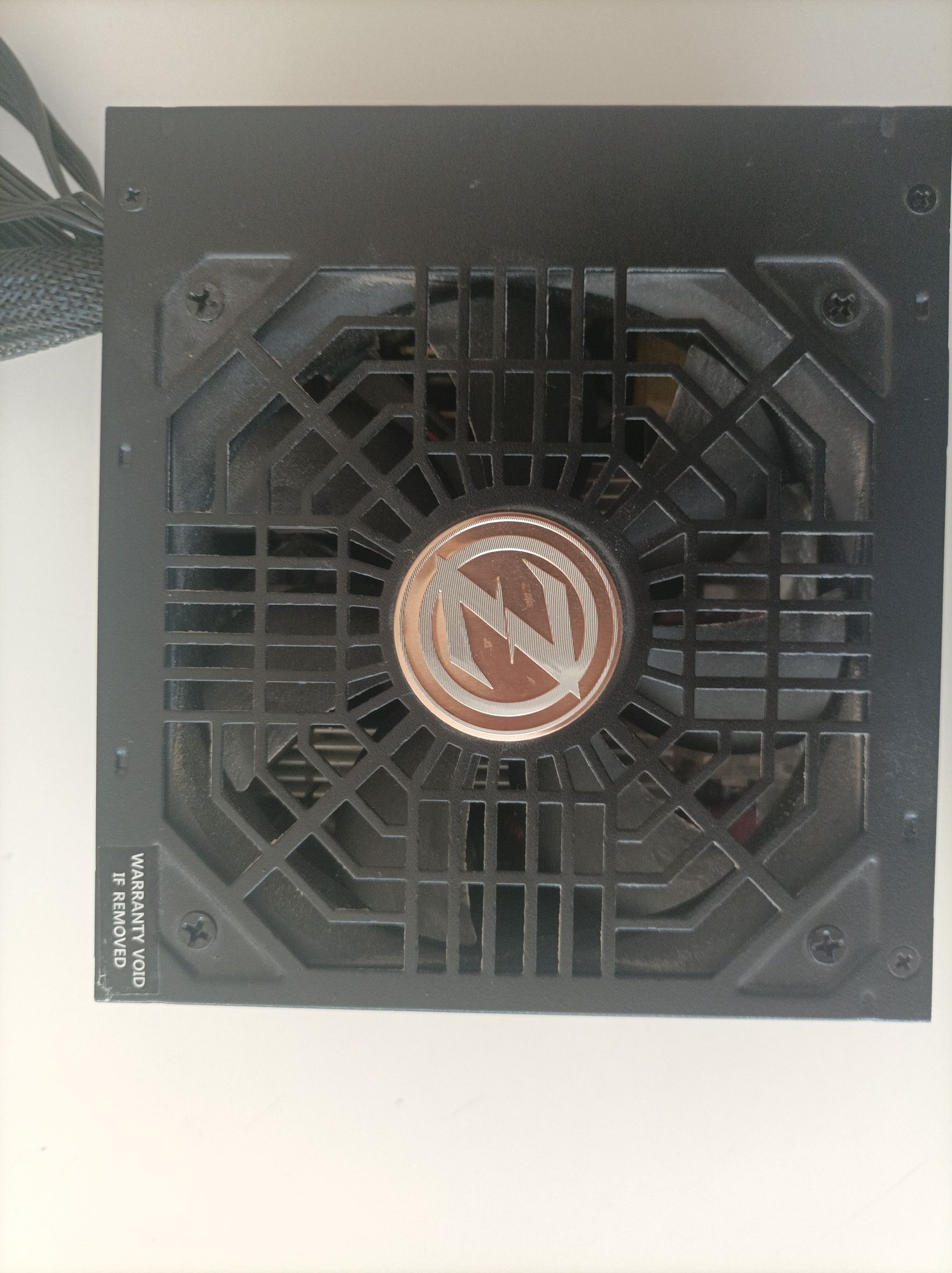 Захранване за компютър ZALMAN