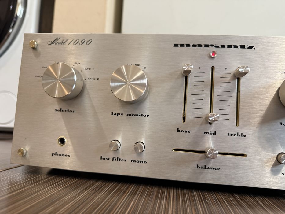 Marantz 1090 Качествен стерео усилвател