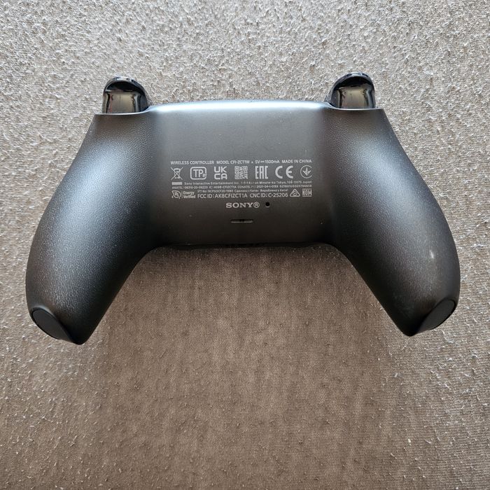 DualSence controller ps5