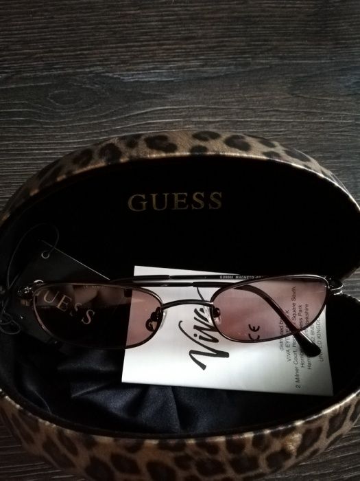 Vand ochelari de soare guess noi originali