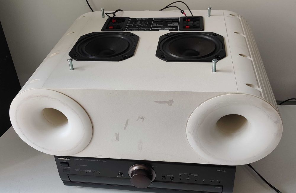 Muzica Bowers & Wilkins Solid Rock Twin Bass muzica