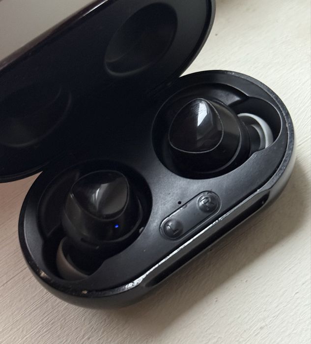 Samsung Galaxy Buds nu airpods casti wireless in ear nu apple razer