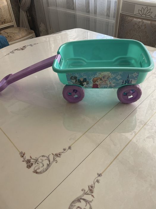 Продам игрушку,тележку