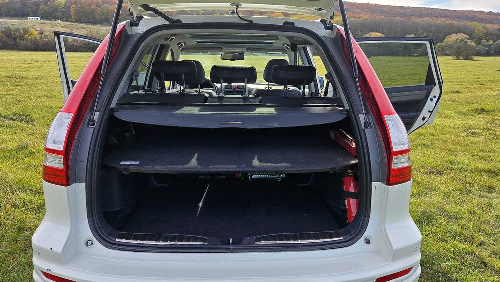 Honda CR-V 2.2 i-DTEC 4x4 – 2011 – panoramic • piele • full dotări