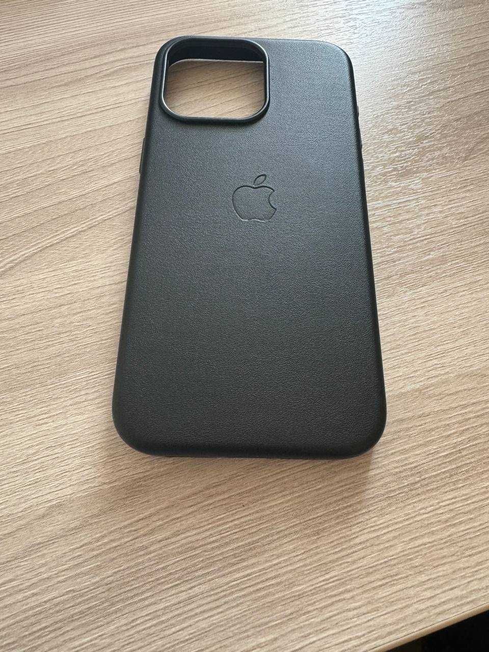 Продам чехол для iPhone 15 Pro Max. Новый.