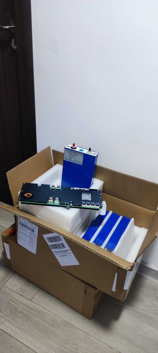 8 Celule Lifepo4 105Ah = 336 Wh Varianta noua, cu bolti! BMS JK Gratis