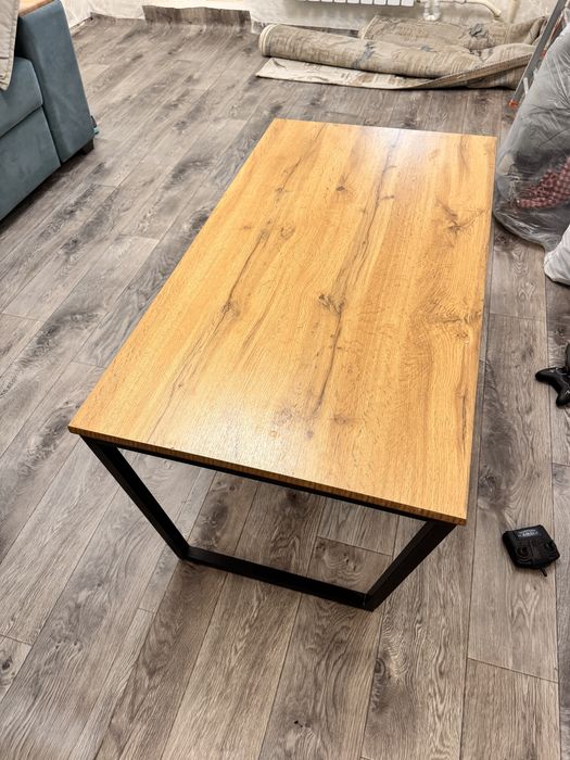 Продается лофтовый журнальный столик Woodline