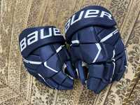 Хоккейные перчатки (краги)