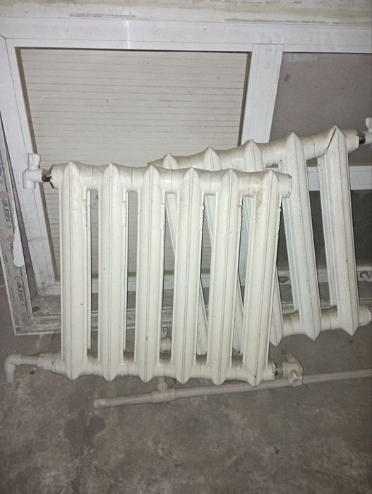 чугун батарей сотилади 37 дона бор