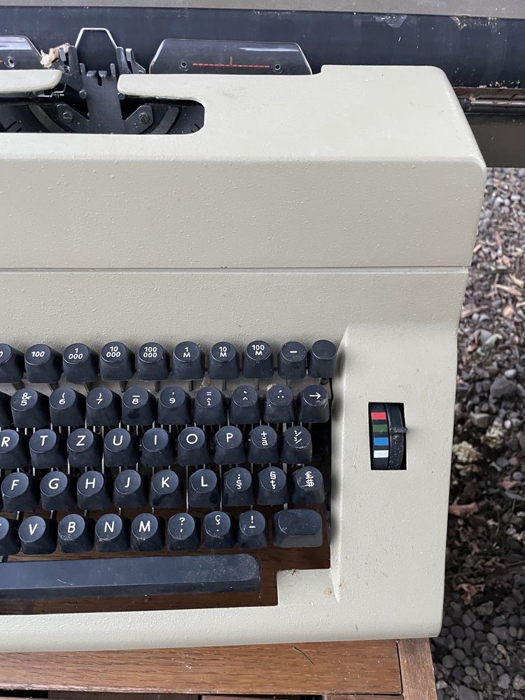 Masina de scris impecabila ROBOTRON 24