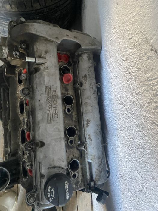 Продам мотор на шевролет каптиву  обьем 2,4 б/у можете звонит