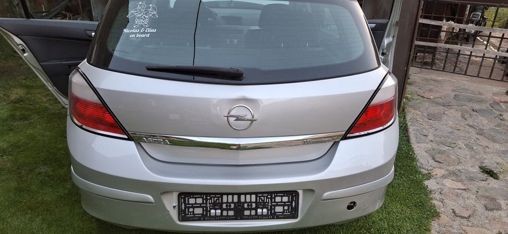Dezmembrez opel astra 1,6 benzină. Toate piesele disponibile.
