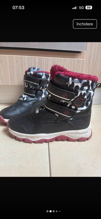 Ghete marimea 33 stare foarte bună.