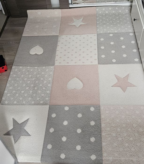 Covor pentru camera fetițelor
