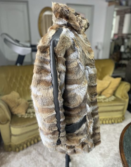 Blana naturala de vulpe cu insertii de piele naturala fina