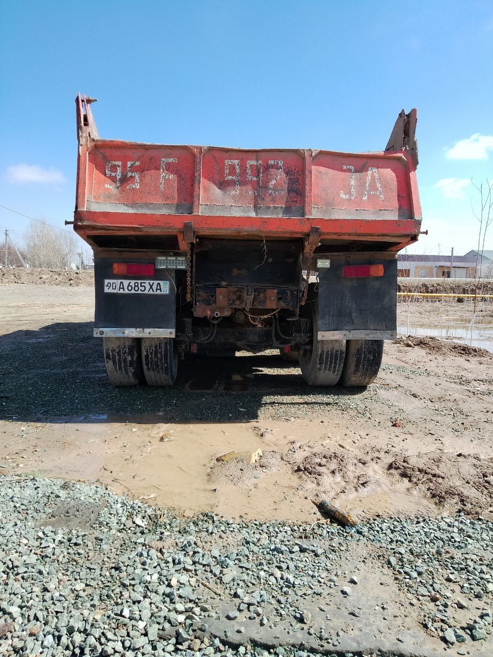 Kamaz holati yaxshi ishga tayyor Kraz radiator yozda qizmaydi,