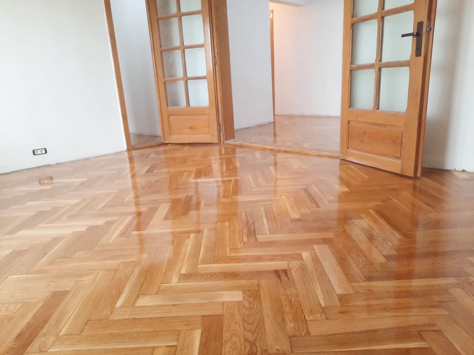 Reconditionam si montam parchet!