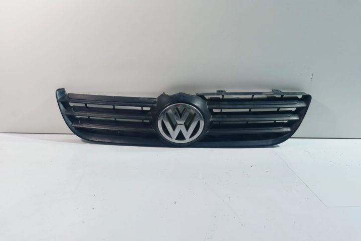 Grila radiator cu defect ZSB6Q0853653E Volkswagen VW Polo a 4-a gener