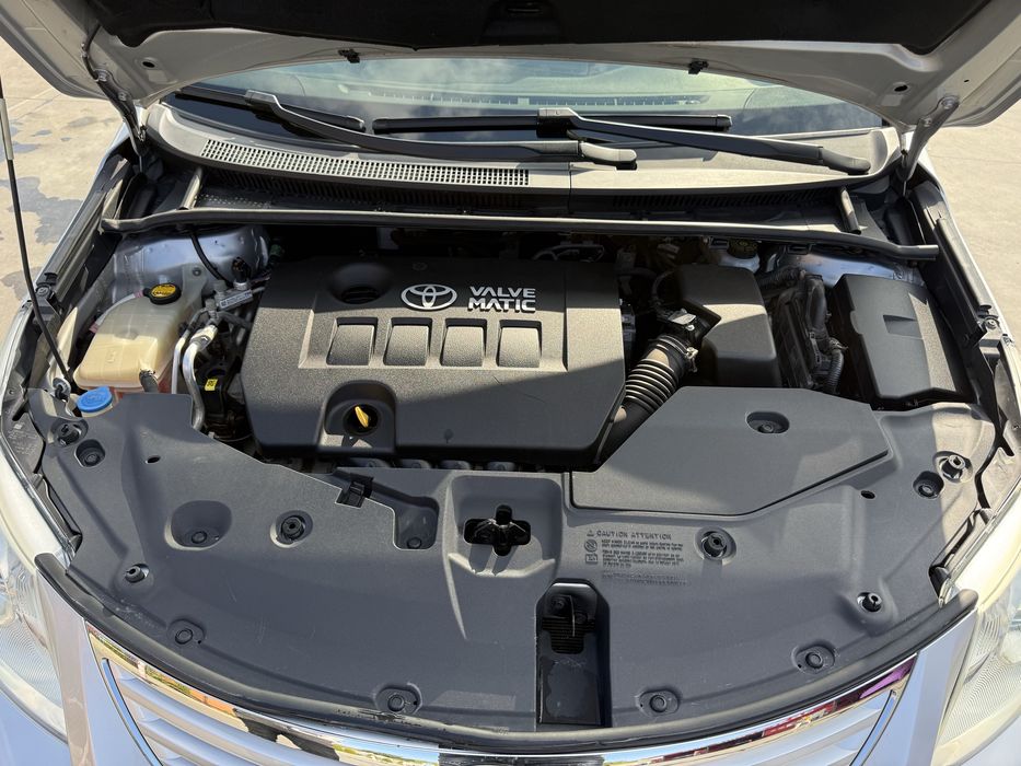 Toyota Avensis 1.8i cutie automata cvt Oferta !