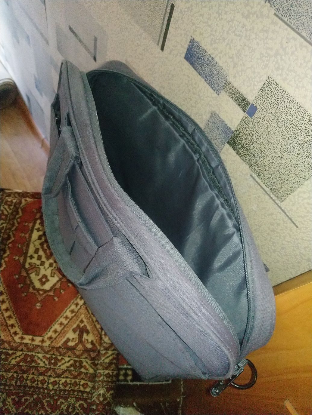 Продам сумку для Ноутбука