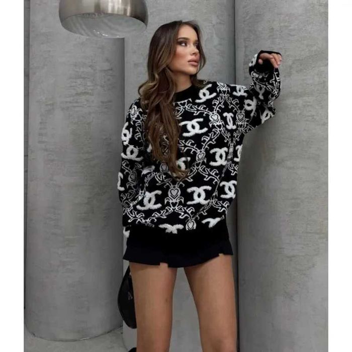chanel пуловер черен бродерия бяло бял блуза горница шанел суичър топ