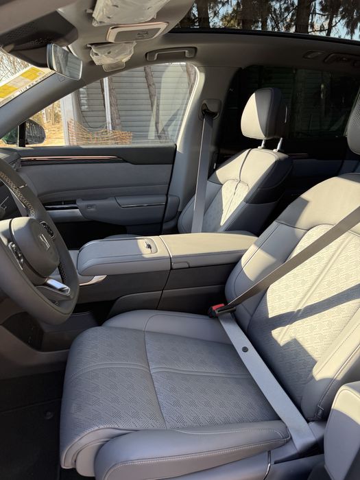 Zeekr 7x full awd 100kw 705km