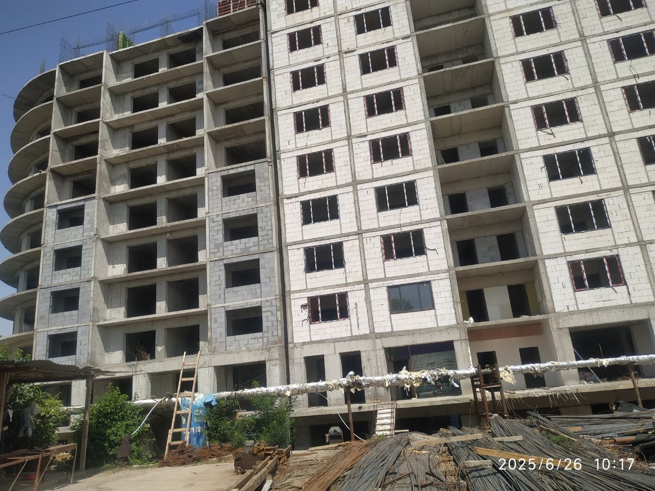 Продаю коробку Эшон Гузар новостройка
