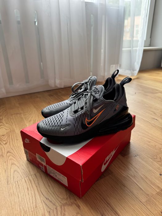 Nike Sportswear Ниски маратонки 'Air Max 270'