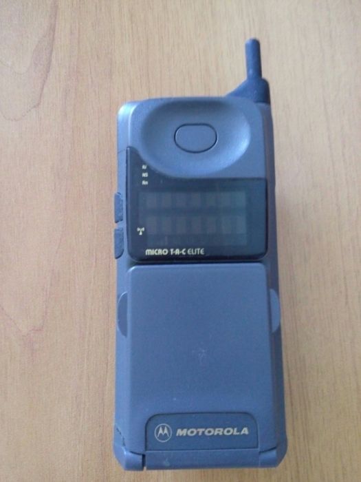 В коллекцию Motorola Micro TAC ELITE