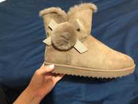 Ghete model UGG,