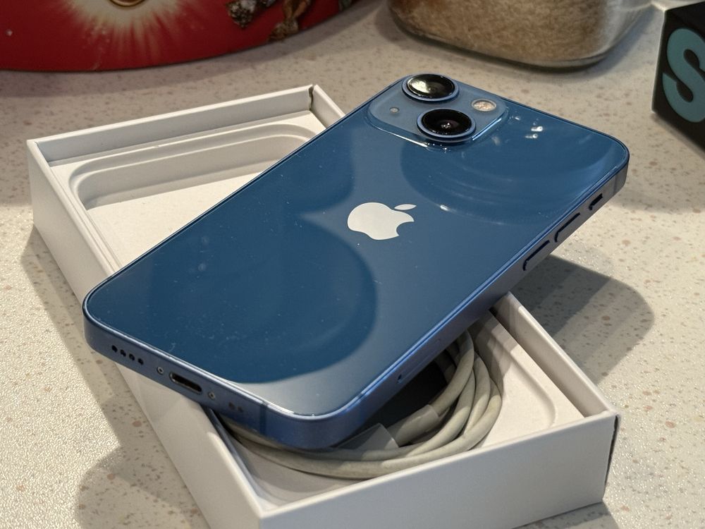 iPhone 13 Mini 128GB Blue – Перфектен 100% Батерия!