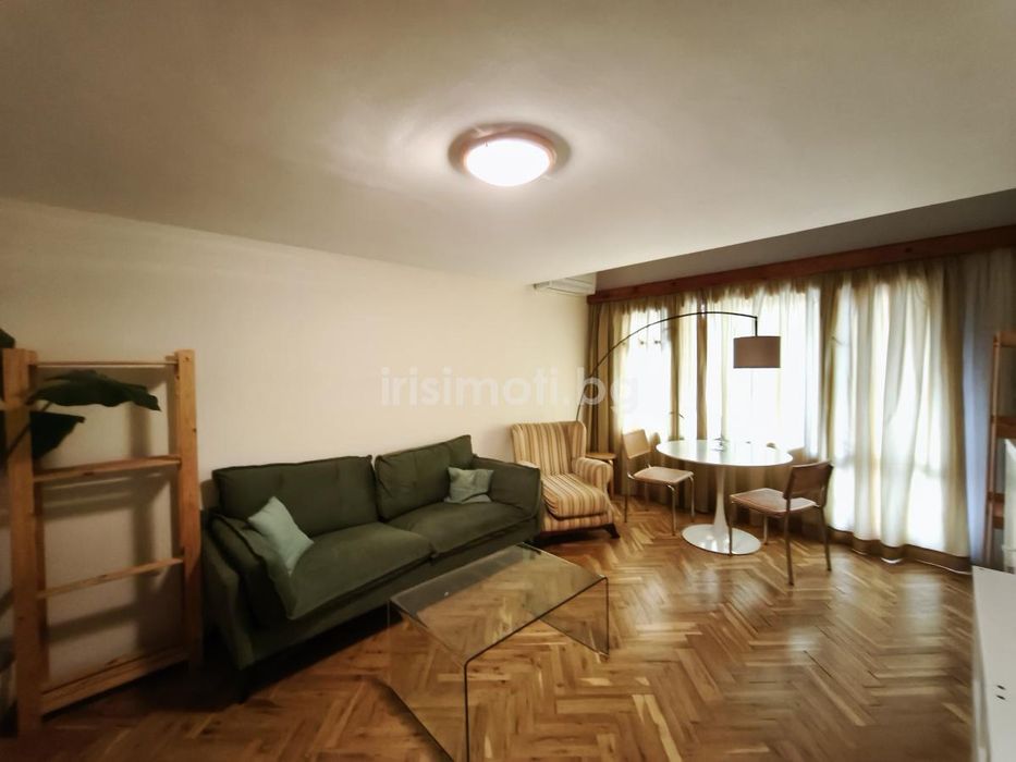 Под наем двустаен, €600, 65кв.м. в Лозенец