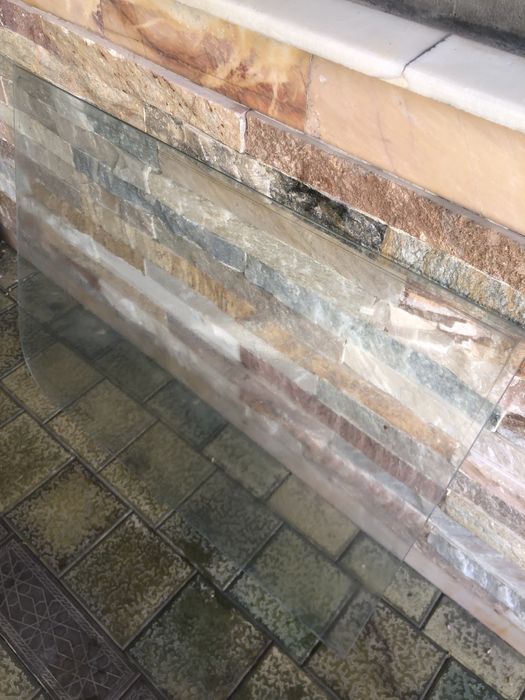 Oynalar sotiladi Burchatka terilgan oynalar sotiladi