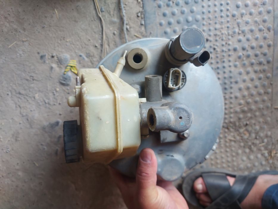 Вакуум на мерседес 210
