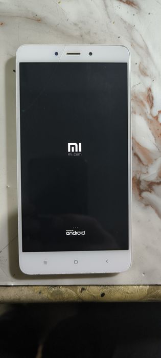 телевизор Vista 43 и редми нот 4 на запчастии