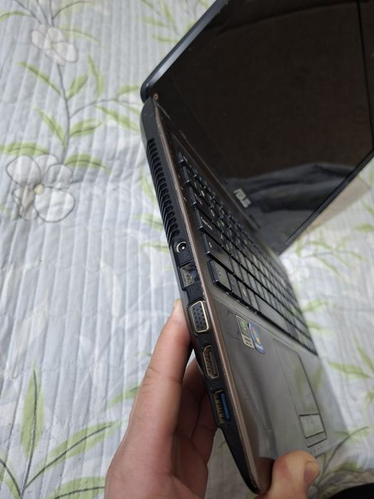 Ноутбук АСУС notebook Asus 6/512. Intel pentium. NVIDIA 2GB