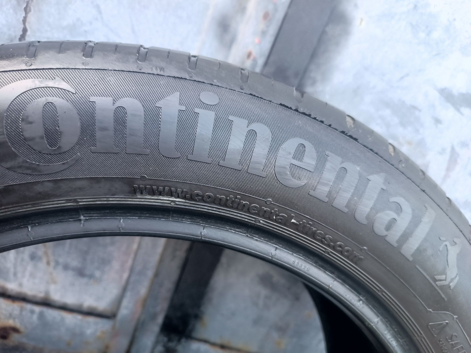 205/55/17 Continental
