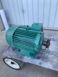 Motor trifazic 4 kw 2900 turatii