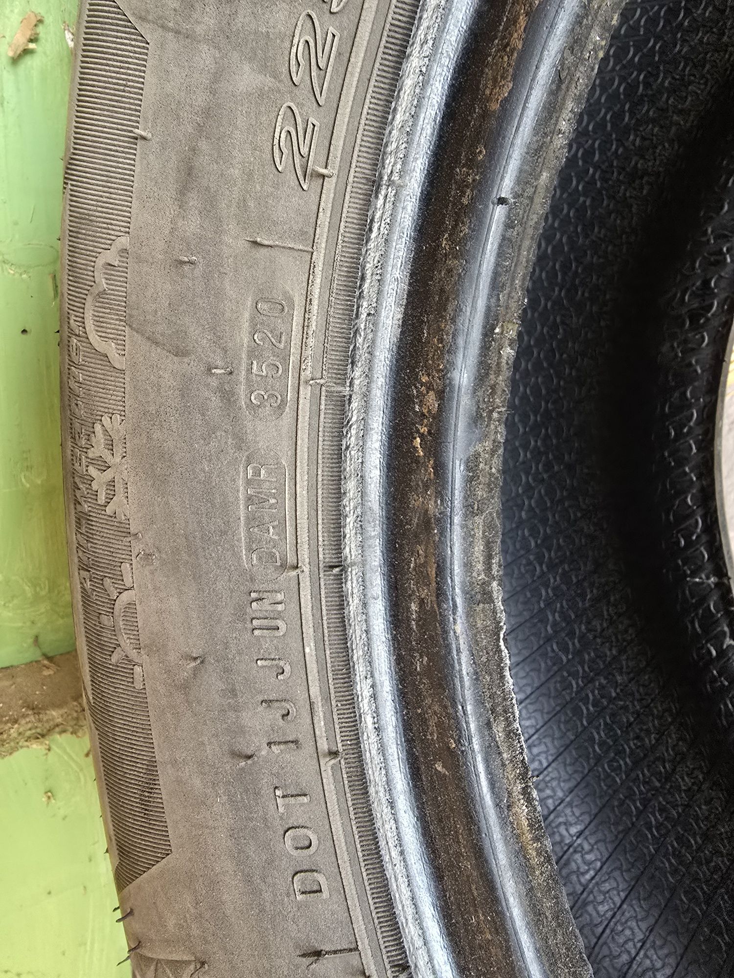 Nexen 225/70/15C всесезонни