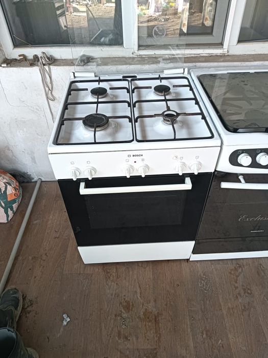 Продам газ плиту Bosch