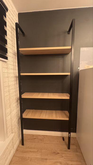 Стол рабочий и полка