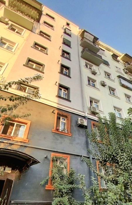ЯнгиХаёт тум. 5а-массиви. 2хона/6/7.  42м²