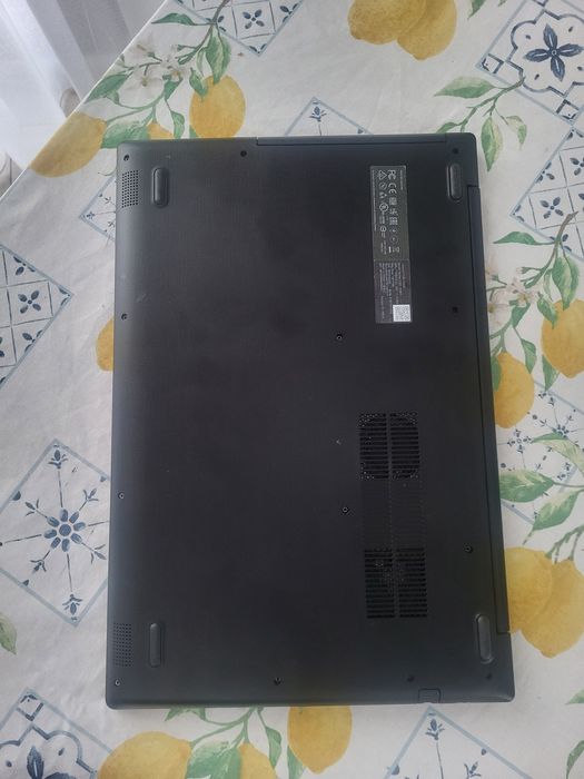 Laptop Lenovo V145-15AST FUNCȚIONAL