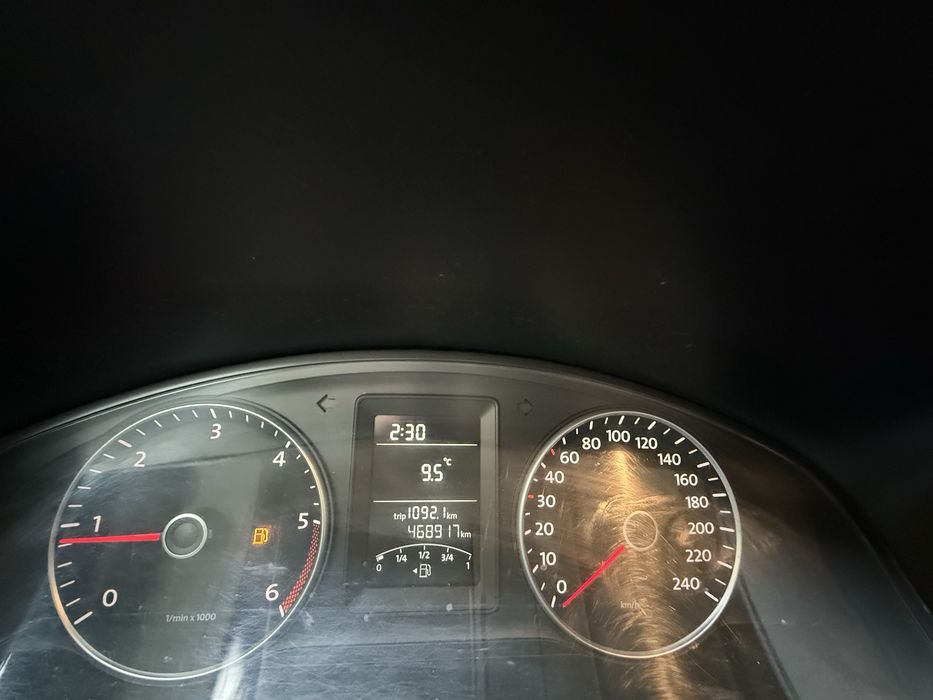 Vw transporter t5 kombi duba 8+ 1 autoturism motor economic 2.0 b