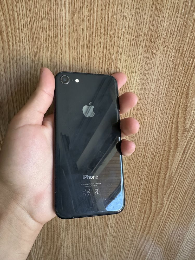 Iphone 8 pentru recarosare/piese