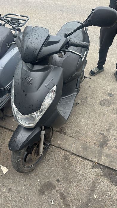 Inchiriez / Vand Scutere fara permis si cu permis