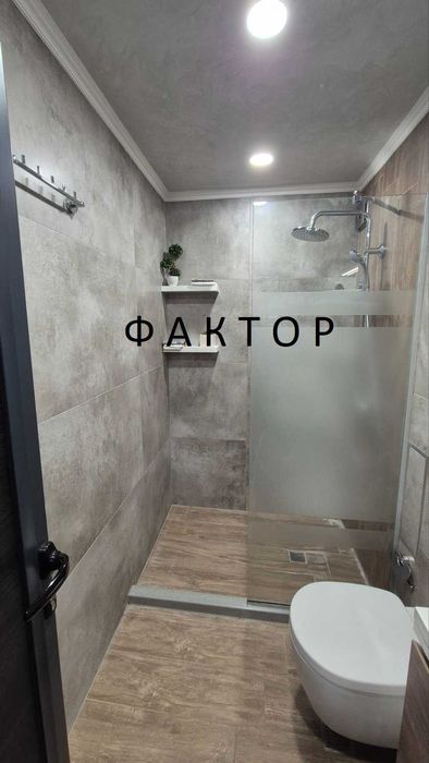 Продава се Двустаен апартамент в Пловдив, Център - 64 кв.м за 2407 €/кв.м - Снимка #7